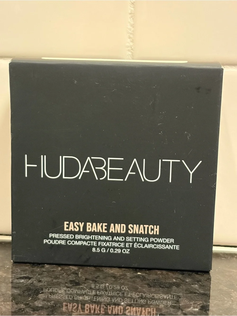 Huda Beauty - Easy Bake Loose Baking & Setting Powder (Shade: Poundcake) - New